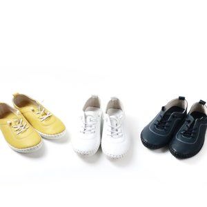 Women leather flat shoes/sneakers.Multiple colors